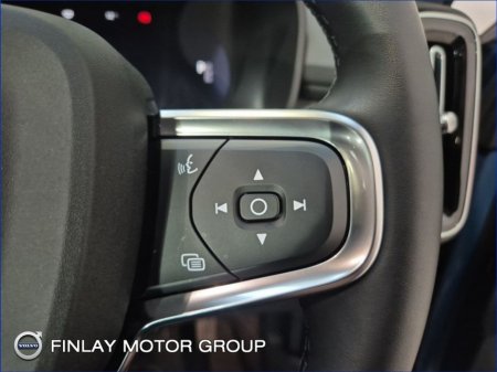 2025 Volvo EX40 Ultra single motor 69kw battery €48,750 thumbnail