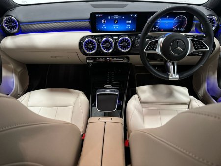 2024 Mercedes-Benz A Class A180 D Progressive Line + €42,900 thumbnail