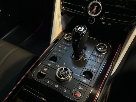 2025 Bentley Flying Spur - thumbnail 36