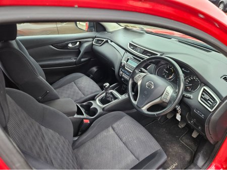 2016 Nissan Qashqai - thumbnail 8