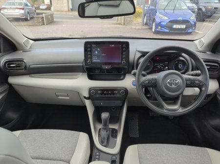 2024 Toyota Yaris - thumbnail 8
