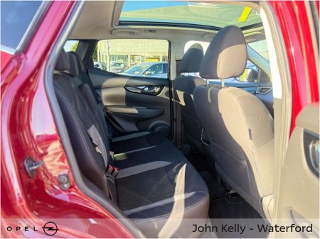 2019 Nissan Qashqai 1.3 PET SV Full Service History €17,495 thumbnail