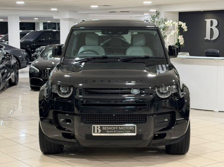 2025 Land Rover Defender X-DYNAMIC SE=HUGE SPEC//LIGHT INTERIOR//AS NEW=2 YEAR WARRANTY=TAILORED FINANCE PACKAGES AVAILABLE=TRADE IN'S WELCOME €104,995 thumbnail