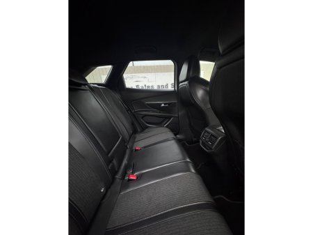 2018 Peugeot 3008 1.6 HDI GT LINE BLUE S/S 5DR AUTO €19,999 thumbnail