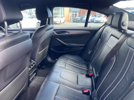 2020 BMW 5 Series - thumbnail 13