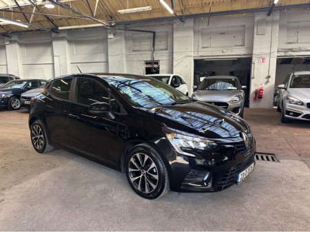 2023 Renault Clio - thumbnail 1