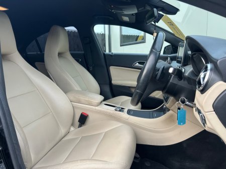 2015 Mercedes-Benz CLA Class 180 URBAN AUTO 4DR €14,950 thumbnail