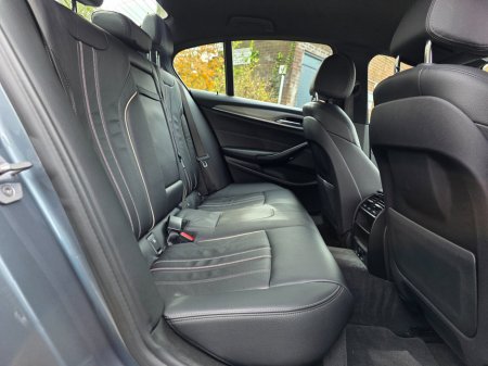 2017 BMW 5 Series - thumbnail 19