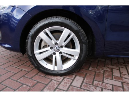 2017 Volkswagen Sharan 1.4TSI HIGHLINE EDITION  5DR MPV 7 SEAT AUTO // HUGE SPEC // 118,000KM'S / IMMACUALTE CONDITION // BUY WITH CONFIDENCE AA AND SIMI APPROVED DEALER 2025 // FINANCE ARRANGED // ALL TRADE INS WELCOME // €25,950 thumbnail