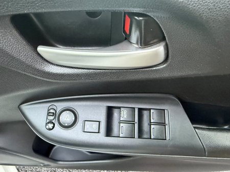 2015 Honda Fit - thumbnail 18