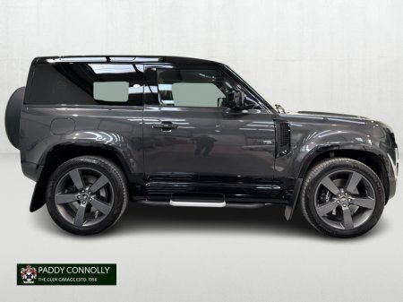 2023 Land Rover Defender *N1 Commercial* 90 5.0 V8 P525 €129,750