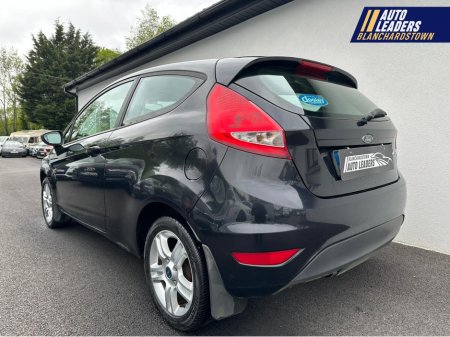 2009 Ford Fiesta - photo 4