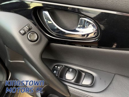 2017 Nissan Qashqai - thumbnail 9