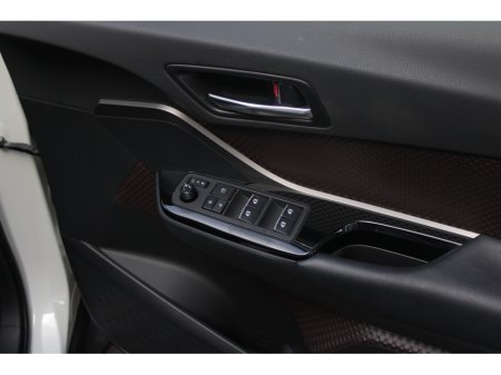 2017 Toyota C-HR - thumbnail 10