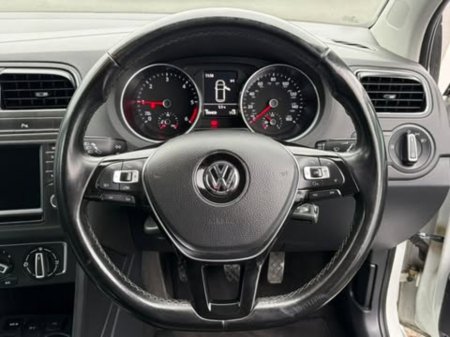 2016 Volkswagen Polo 1.4 TDI 5DR 75HP Comfortline €8,950 thumbnail