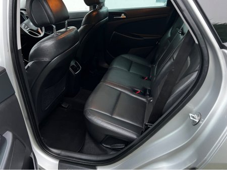 2017 Hyundai Tucson 1.7 EXECUTIVE 5DR €11,995 thumbnail