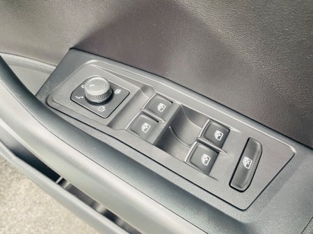 2023 Volkswagen T-Roc - thumbnail 24