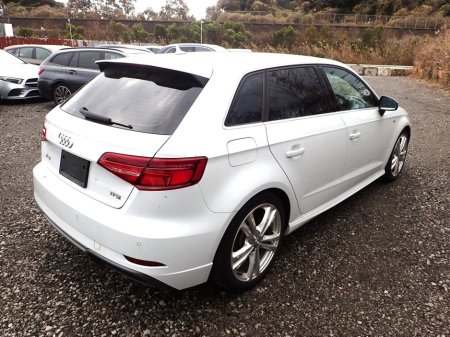 2017 Audi A3 - thumbnail 5