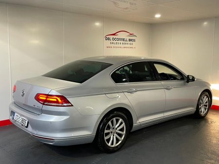 2017 Volkswagen Passat CL 1.6 TDI D7F 120HP 4DR AUTO €13,950 thumbnail