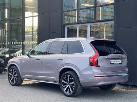 2025 Volvo XC90 - thumbnail 7