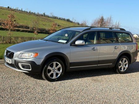 2009 Volvo XC70 - thumbnail 2