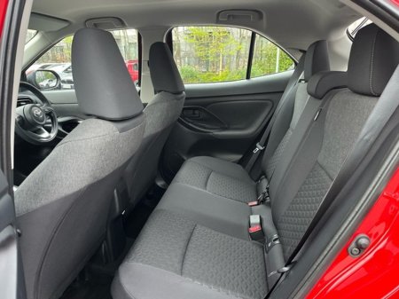 2022 Toyota Yaris Cross - thumbnail 7