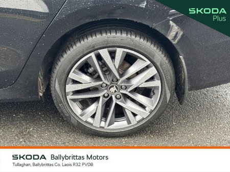 2025 Skoda Octavia Selection + 2.0TDI 115HP thumbnail