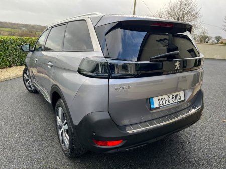 2022 Peugeot 5008 1.5 BlueHDi 130bhp Allure €33,950 thumbnail