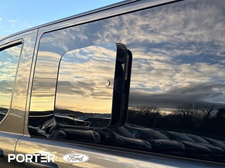 2026 Ford Transit Custom *CREW CAB* PHEV LIMITED thumbnail