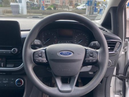 2021 Ford Fiesta - thumbnail 17