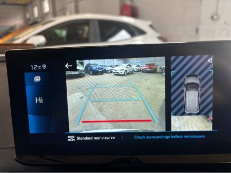 2023 Peugeot 3008 - thumbnail 11