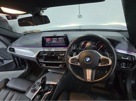2019 BMW 5 Series - thumbnail 6