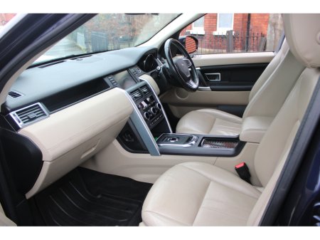 2019 Land Rover Discovery Sport 2.0 TD4 HSE 7SEAT AUTO 4WD €23,950 thumbnail