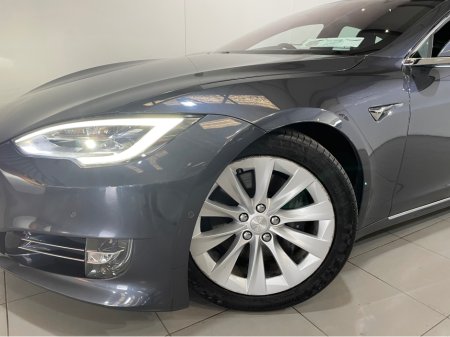 2019 Tesla Model S 90 KWH DUAL MOTOR AWD BIG BATTERY MODEL €29,950