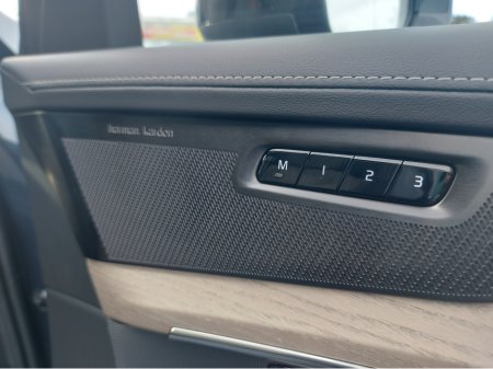 2026 Volvo XC90 T8 PHEV PLUS DARK AWD 5DR €99,950 thumbnail