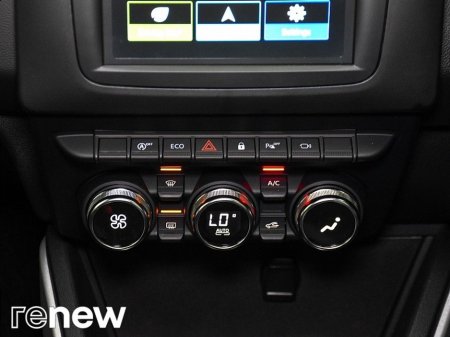 2021 Dacia Duster Prestige Blue dCi 115 6 Dfull €19,900 thumbnail