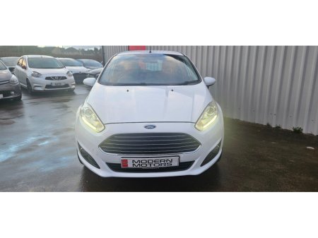 2016 Ford Fiesta ZETEC TURBO 1.0 eco 100 low miles €8,750 thumbnail