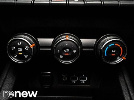 2022 Renault Clio - thumbnail 22