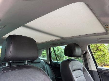 2020 Volkswagen Tiguan 2.0 TDI 150HP R-Line thumbnail