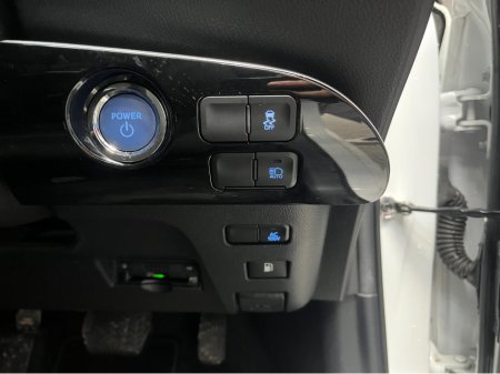 2022 Toyota Prius - thumbnail 11