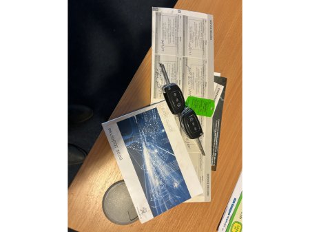 2018 Peugeot 3008 1.2 AUTOMATIC//ONLY 65K WITH BRAND NEW NCE UNTIL 2028///ORIGINAL IRISH CAR WIITH FULL SERVICE HISTORY///LOVELY SPEC//LOW TAX €16,499 thumbnail