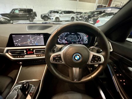 2022 BMW 3 Series - thumbnail 9