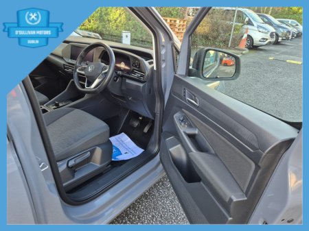 2025 Volkswagen Caddy 2025 / 7 SEATER / 2.0 DIESEL / AUTO €49,999 thumbnail