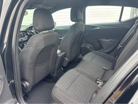 2017 Opel Astra ASTRA+ SRI 1.0T 105PS S/S 5DR €9,950 thumbnail