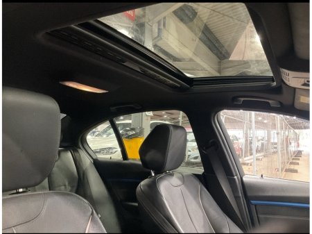 2016 BMW 3 Series - thumbnail 9