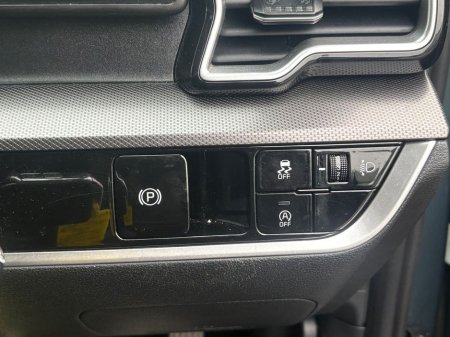 2025 Kia Sportage - thumbnail 6