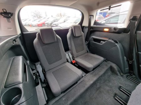 2016 Peugeot 5008 - thumbnail 11