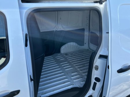 2021 Opel Combo - thumbnail 14