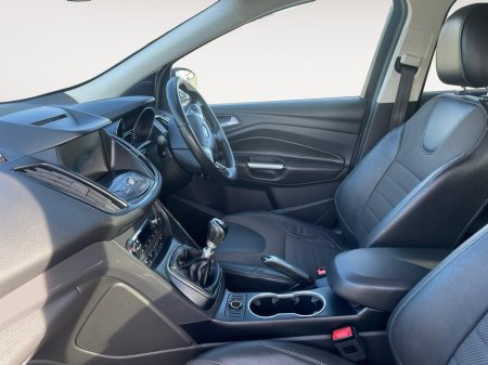 2016 Ford Kuga - thumbnail 15