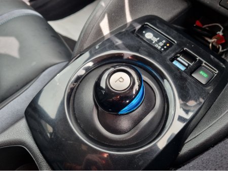 2021 Nissan Leaf - thumbnail 23